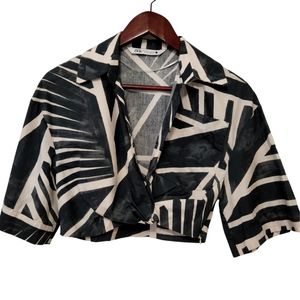 Zara Cropped Black White Pattern top Thick Collar Side Zip Size S
